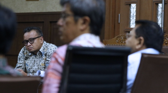 Irvanto dan Made Oka Masagung jalani sidang lanjutan kasus e-KTP