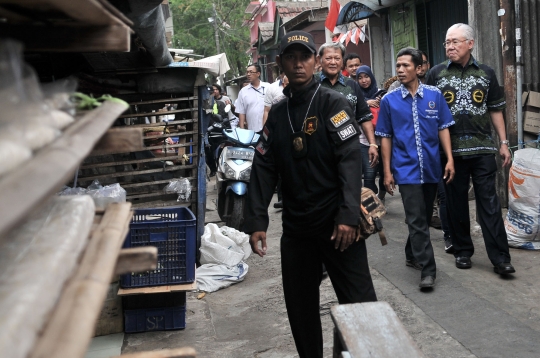 Mendag tinjau rumah pengrajin tempe dan tahu di Semanan