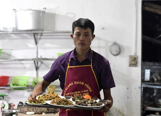 Restoran di Vietnam suguhkan ular menjadi menu utamanya