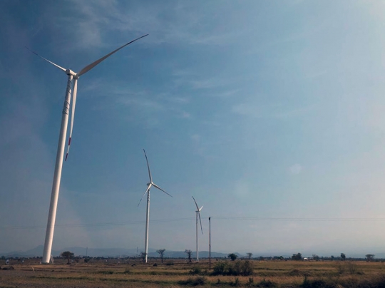 Melihat PLTB Tolo 1 yang segera diresmikan