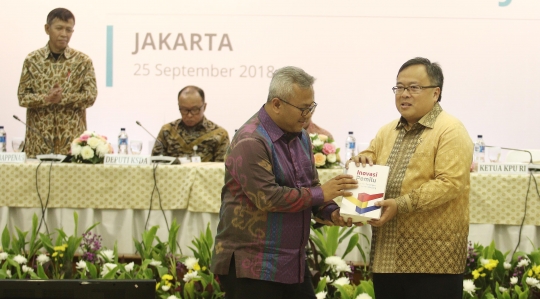 Bambang Brodjonegoro dan Ketua KPU Arief Budiman sampaikan RPJMN 2020-2025