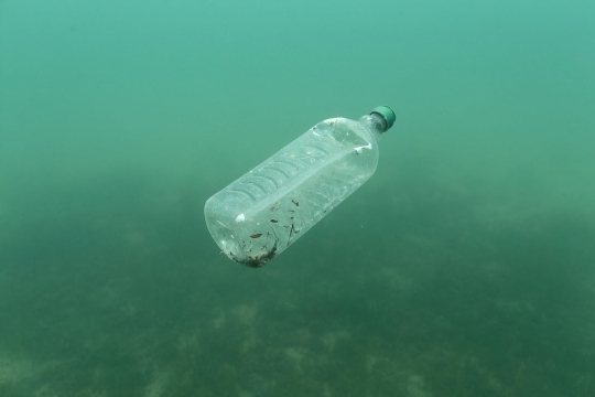 Penampakan aneka sampah di dasar laut Kroasia