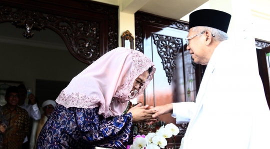 Ma'ruf Amin ajak Mahfud MD bertemu istri Gus Dur, Sinta Nuriyah