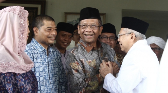 Ma'ruf Amin ajak Mahfud MD bertemu istri Gus Dur, Sinta Nuriyah