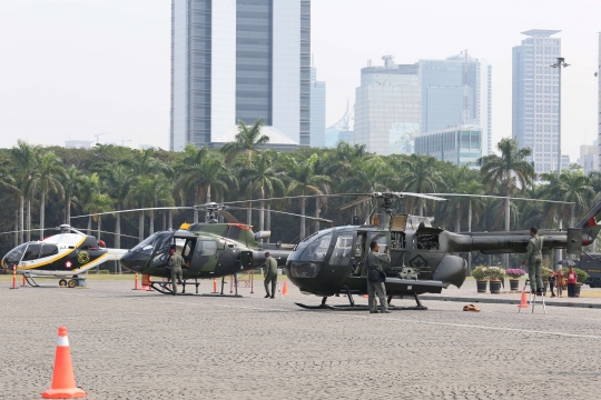 Peringati HUT ke-73 TNI, deretan alutsista dipamerkan di Monas