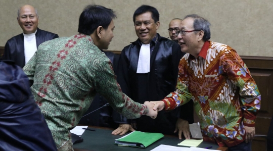 Aziz Syamsuddin dan Fayakhun bersaksi dalam sidang keponakan Setya Novanto