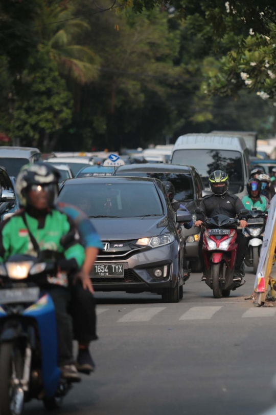 Urai kemacetan, Jalan KH Wahid Hasyim dan H Agus Salim akan satu arah