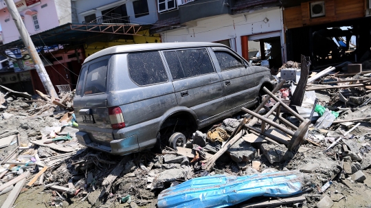 Menyedihkan, begini potret mobil korban gempa Palu yang dijarah