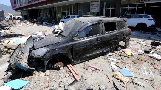 Menyedihkan, begini potret mobil korban gempa Palu yang dijarah