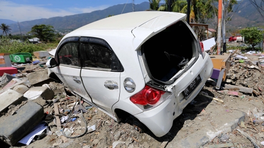 Menyedihkan, begini potret mobil korban gempa Palu yang dijarah