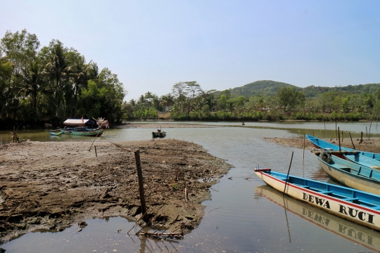 Melarung syukur kepada laut