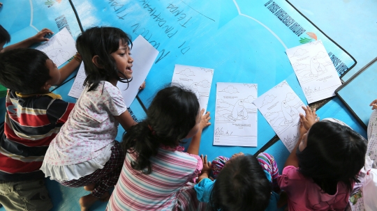Trauma healing untuk anak-anak korban gempa Palu
