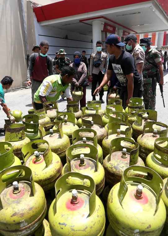 Polisi dan TNI jaga ketat operasi pasar elpiji pascagempa dan tsunami Palu