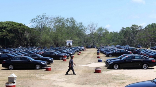 Mobil-mobil mewah pengantar tamu delegasi Pertemuan Tahunan IMF-World Bank 2018