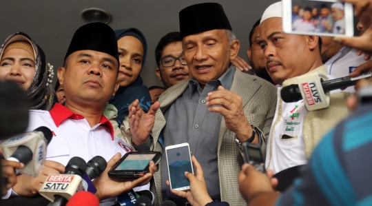 Amien Rais usai 6 jam diperiksa Polda Metro Jaya