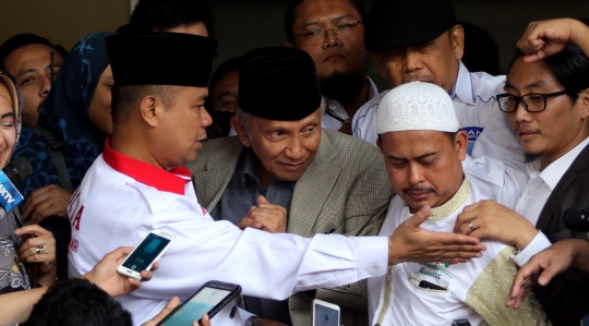 Amien Rais usai 6 jam diperiksa Polda Metro Jaya