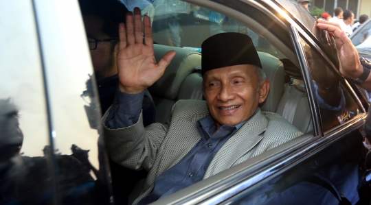 Amien Rais usai 6 jam diperiksa Polda Metro Jaya