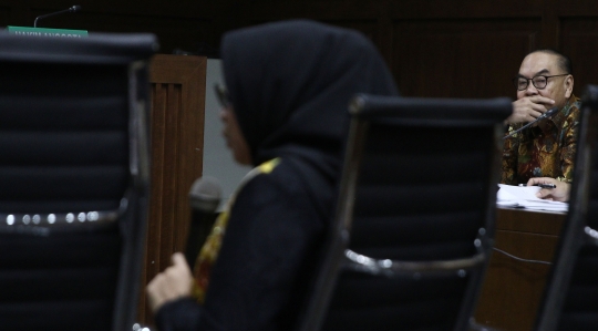 Eni Maulani Saragih bersaksi di sidang lanjutan kasus PLTU Riau-1