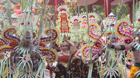 Kemeriahan Karnaval Budaya Bali di pertemuan tahunan IMF-World Bank 2018