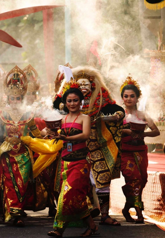 Kemeriahan Karnaval Budaya Bali di pertemuan tahunan IMF-World Bank 2018