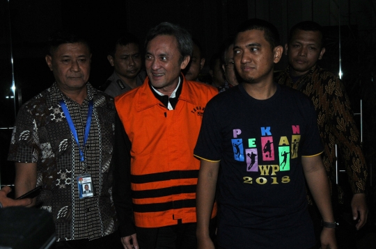 Ekspresi Eddy Sindoro saat resmi ditahan KPK usai menyerahkan diri