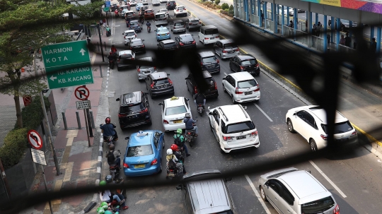 Sistem ganjil genap diperpanjang hingga 31 Desember