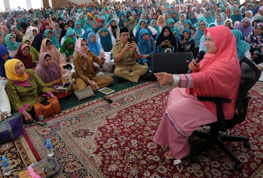 Tausiyah Mamah Dedeh dan doa bersama untuk Palu