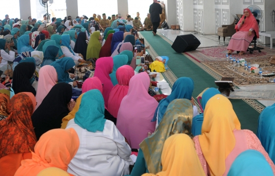 Tausiyah Mamah Dedeh dan doa bersama untuk Palu