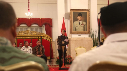 Jokowi pimpin rapat kabinet evaluasi penanganan bencana alam