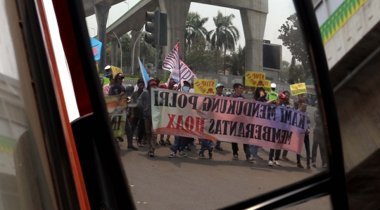 Aksi massa GEMA HOAX demo di Mabes Polri