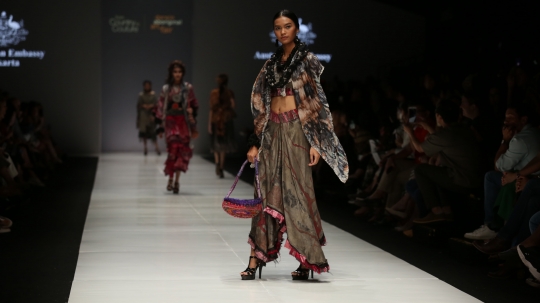 Melihat Jakarta fashion Week 2019 di Senayan City