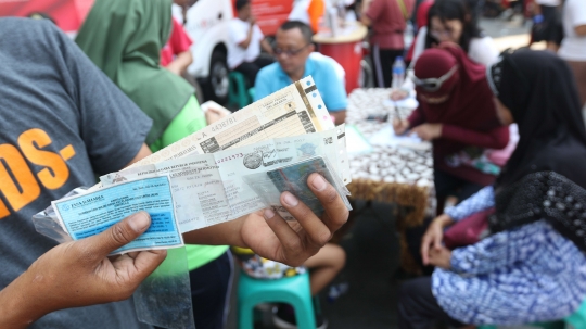 Sambil olahraga, warga bisa bayar pajak hanya dengan STNK dan KTP