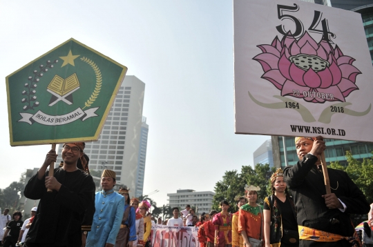 Ribuan warga lintas agama pawai Pemilu damai