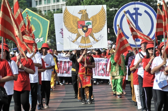 Ribuan warga lintas agama pawai Pemilu damai