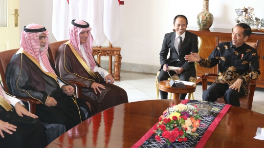 Presiden Jokowi terima kunjungan Menlu Arab di Istana Bogor