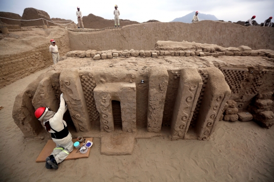 Arkeolog Peru temukan patung kayu peninggalan Suku Mochica