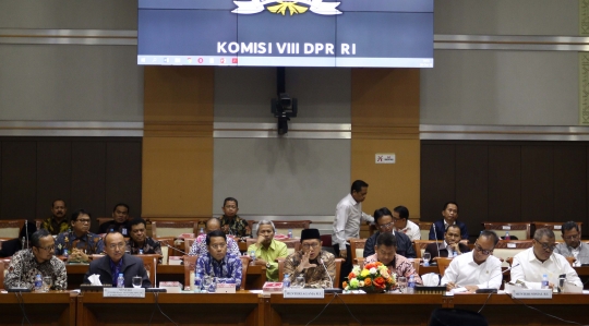 Menag dan Mensos hadiri rapat kerja bersama Komisi VIII DPR