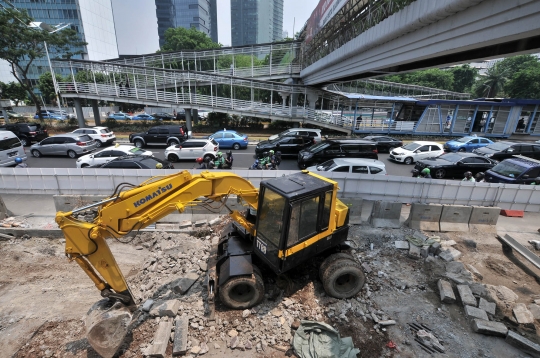 Penataan ulang trotoar Sudirman persempit jalur pejalan kaki