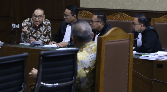 Dirut PLN beri kesaksian di sidang kasus suap PLTU Riau-1