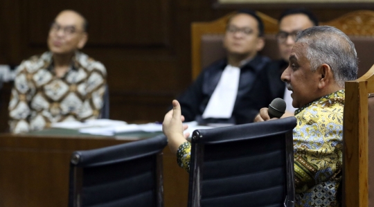Dirut PLN beri kesaksian di sidang kasus suap PLTU Riau-1