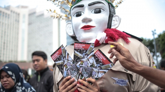 Aksi ondel-ondel sosialisasi e-Tilang di CFD