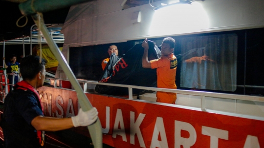 1 Jenazah dan 3 kantong serpihan Lion Air kembali ditemukan