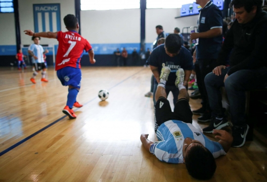 Jika manusia kerdil tampil dalam turnamen Copa America