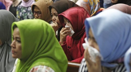 Isak tangis kerabat warnai sidang vonis Asrun dan Adriatma