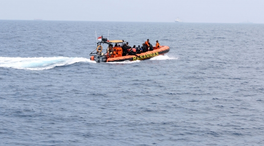 Memasuki hari ketiga, pencarian Lion Air JT 610 terus digencarkan