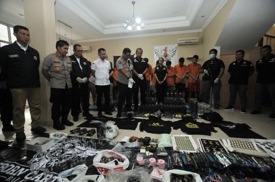 Polisi ungkap pabrik liquid vape narkoba di Kelapa Gading