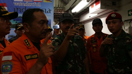 Kabasarnas & Panglima TNI paparkan perkembangan pencarian Lion Air JT 610