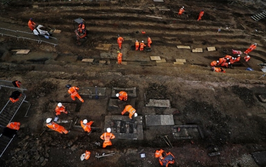 Penemuan situs pemakaman tua dari abad ke-18 di proyek kereta cepat London