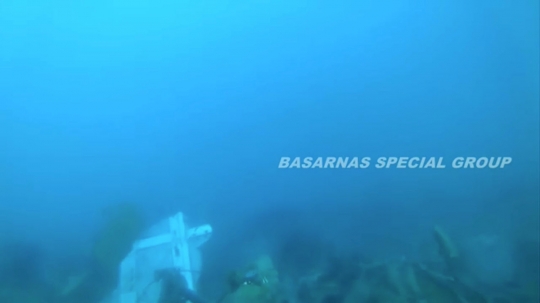 Penampakan puing-puing di dasar laut area pencarian Lion Air