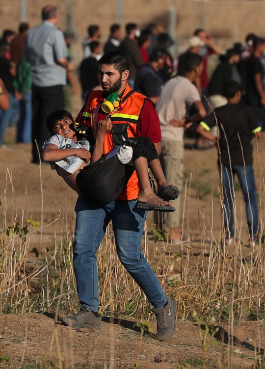 Perjuangan tim medis selamatkan demonstran Palestina dari serangan Israel